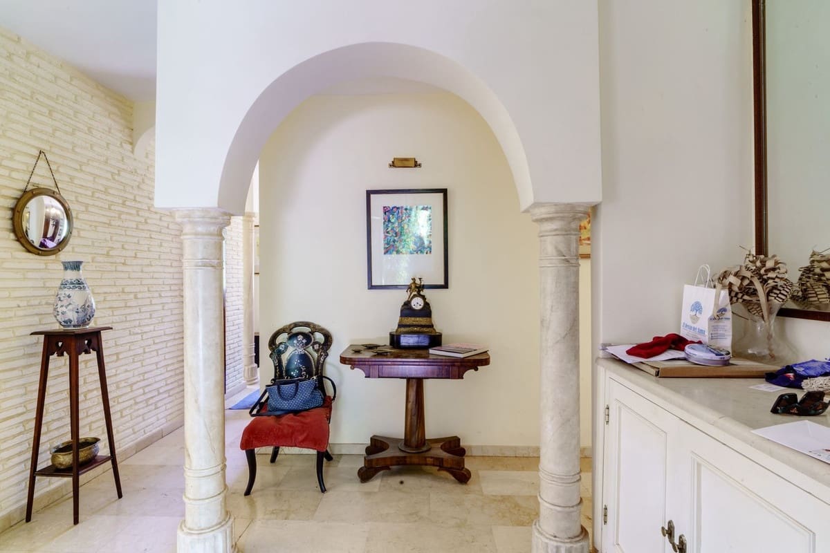 4 bedroom Villa for sale in El Rosario - € 1,250,000 (Ref: 9541767)