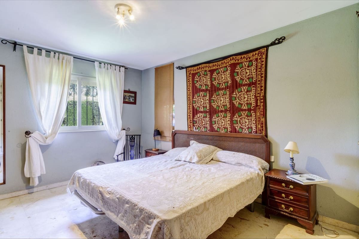 4 bedroom Villa for sale in El Rosario - € 1,250,000 (Ref: 9541767)