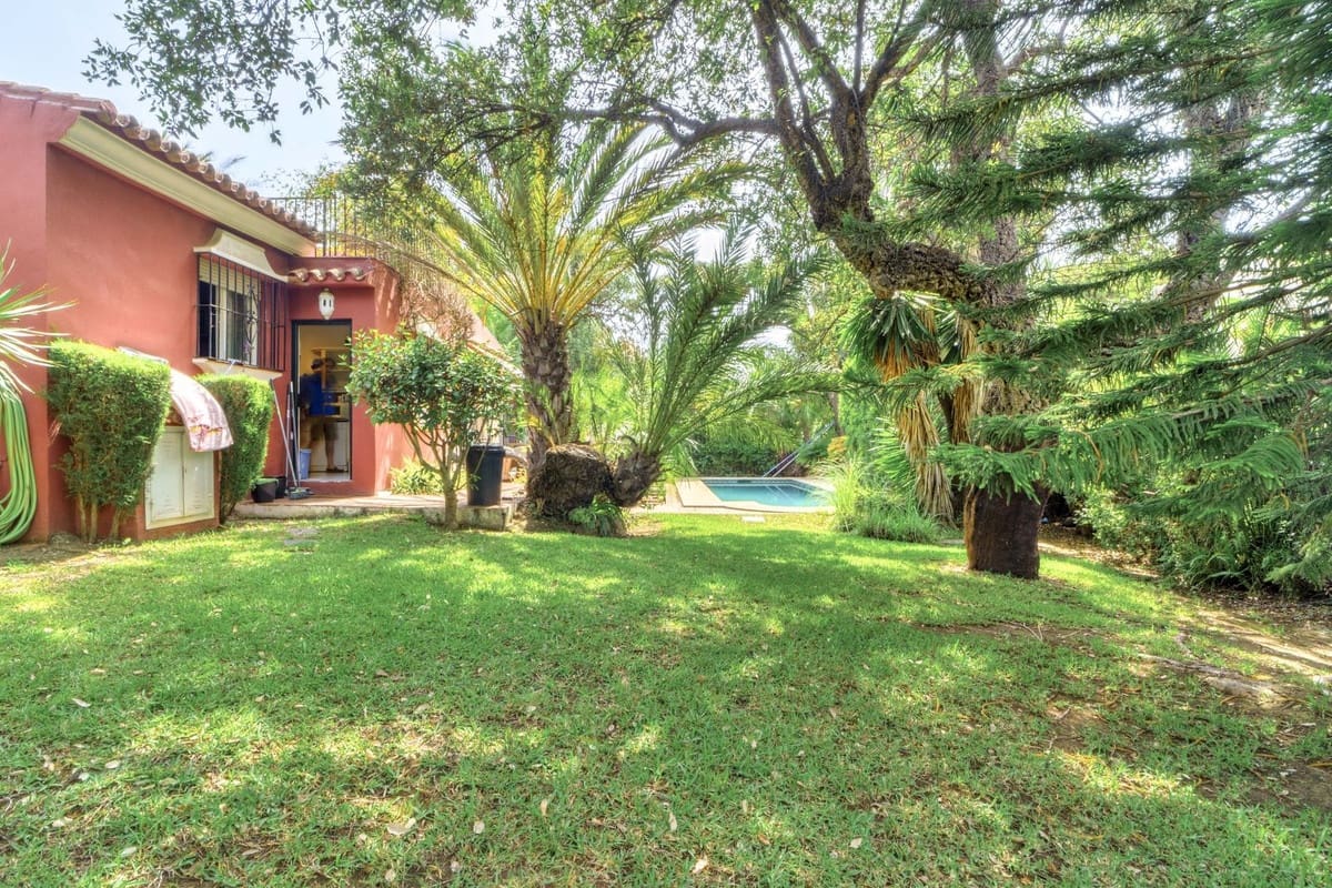 4 bedroom Villa for sale in El Rosario - € 1,250,000 (Ref: 9541767)