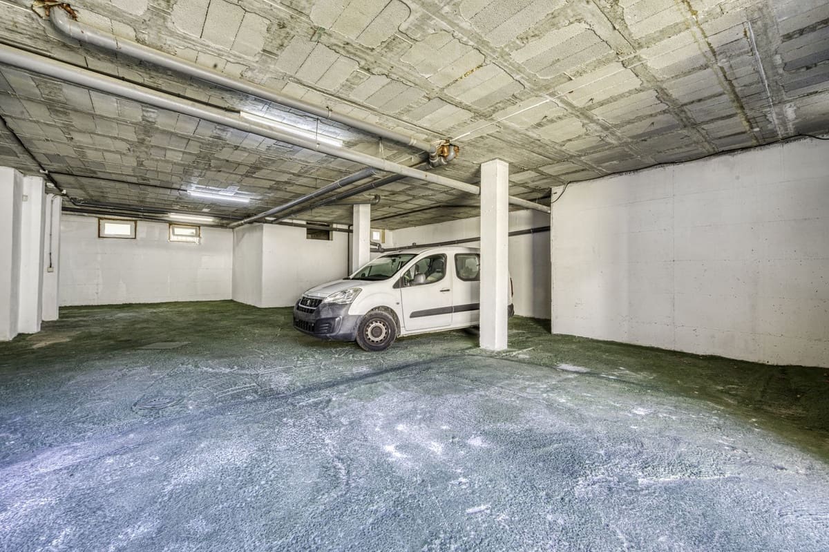 4 sypialnia Willa na sprzedaż w El Rosario z basenem garażem - 2 000 000 € (Ref: 9541768)