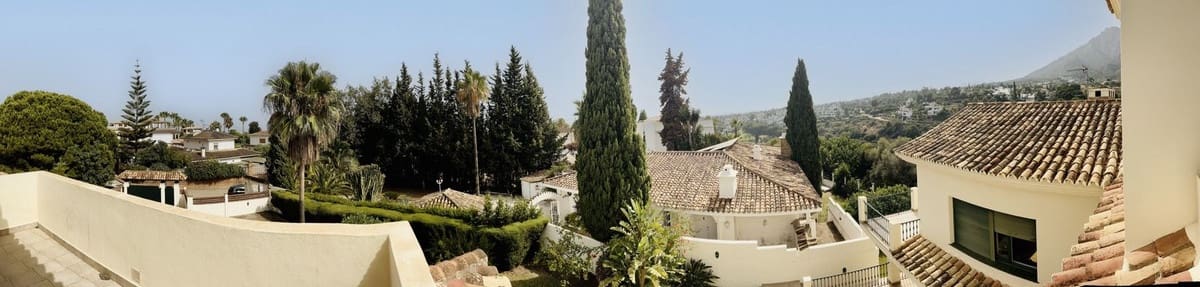 6 quarto Moradia para venda em Marbella com piscina garagem - 1 950 000 € (Ref: 9541770)