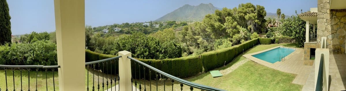 6 quarto Moradia para venda em Marbella com piscina garagem - 1 950 000 € (Ref: 9541770)