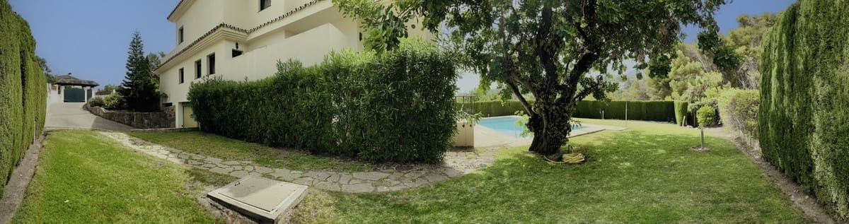 6 quarto Moradia para venda em Marbella com piscina garagem - 1 950 000 € (Ref: 9541770)