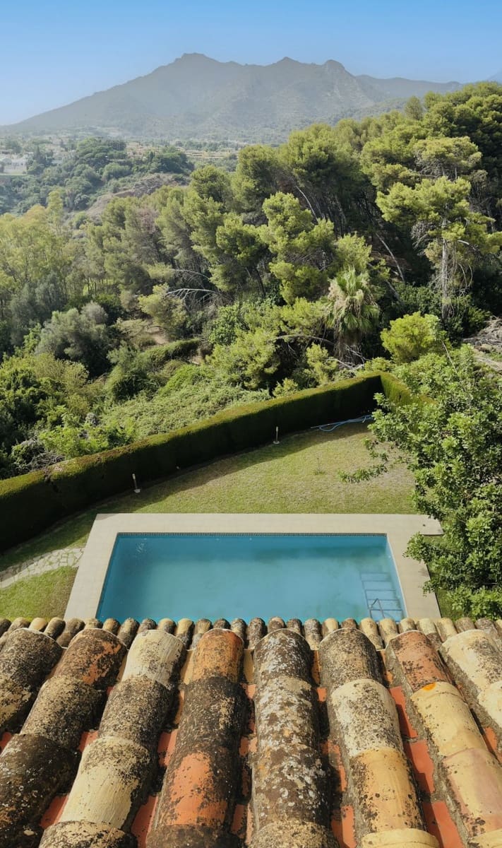 6 quarto Moradia para venda em Marbella com piscina garagem - 1 950 000 € (Ref: 9541770)