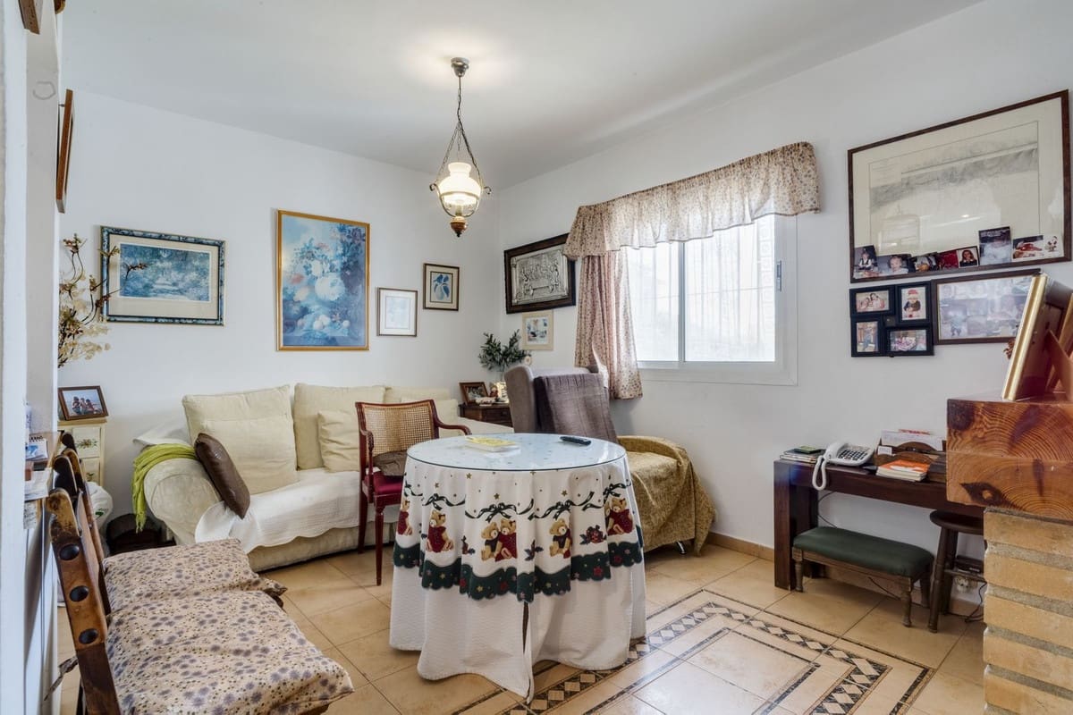 5 soveværelse Villa til salg i Marbella med garage - € 1.295.000 (Ref: 9541771)