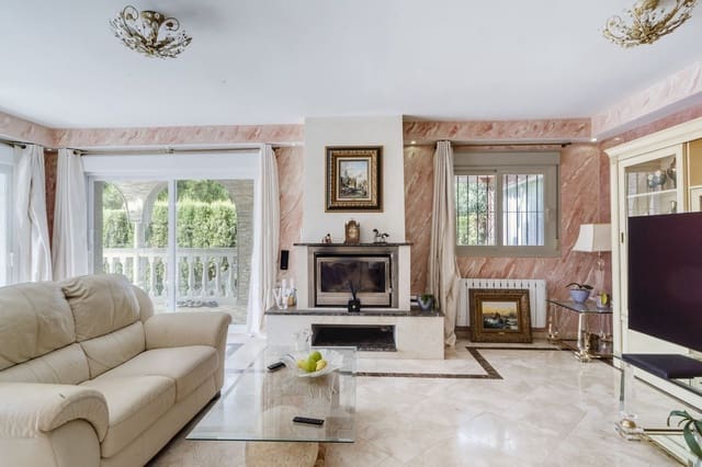 4 soverom Villa til salgs i Carib Playa, Marbella med svømmebasseng garasje - € 1 250 000 (Ref: 9541772)