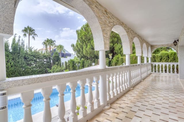 4 soverom Villa til salgs i Carib Playa, Marbella med svømmebasseng garasje - € 1 250 000 (Ref: 9541772)