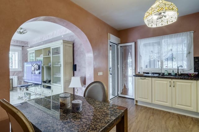 4 soverom Villa til salgs i Carib Playa, Marbella med svømmebasseng garasje - € 1 250 000 (Ref: 9541772)