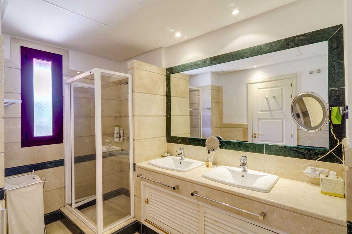 3 camera da letto Appartamento in vendita in Bahia de Marbella con piscina garage - 1.150.000 € (Rif: 9541773)