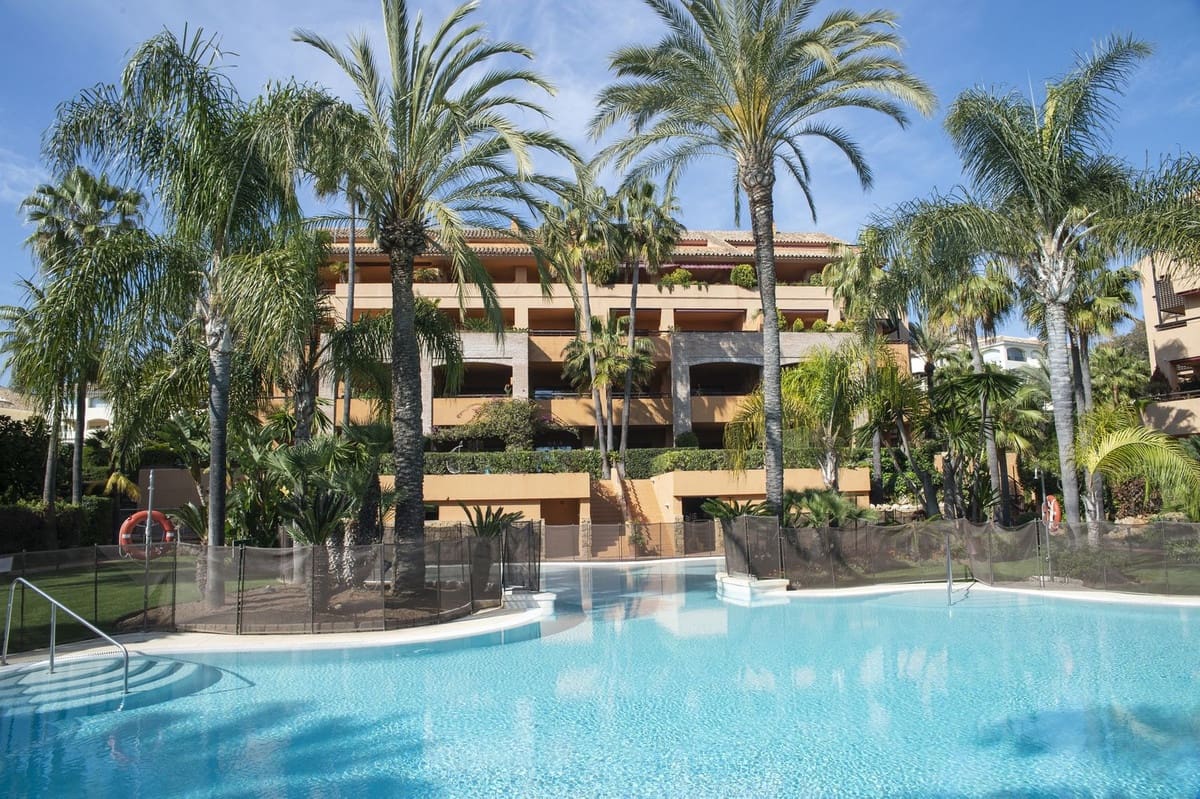 3 camera da letto Appartamento in vendita in Bahia de Marbella con piscina garage - 1.150.000 € (Rif: 9541773)