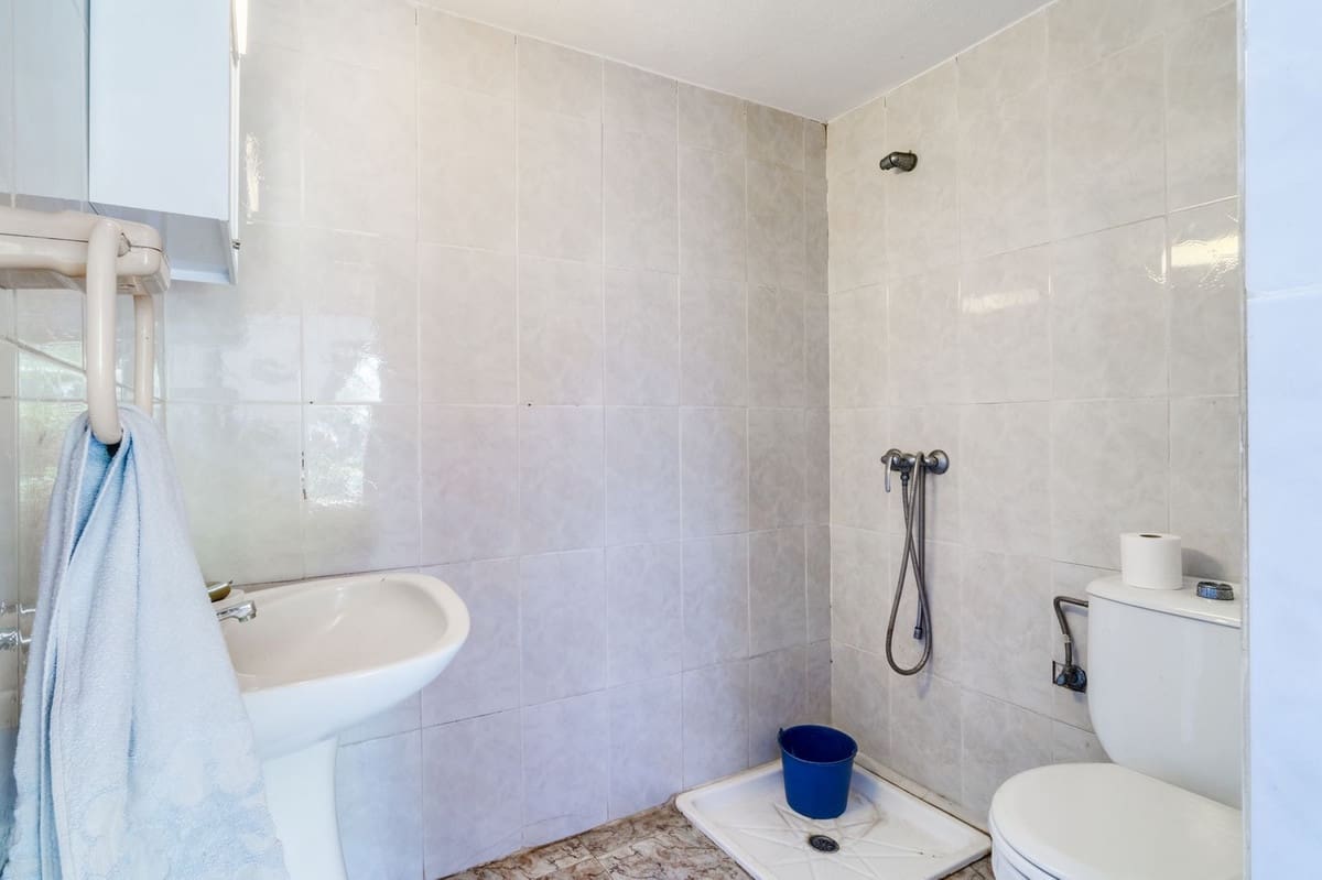 3 bedroom Villa for sale in Las Chapas with pool - € 970,000 (Ref: 9541775)