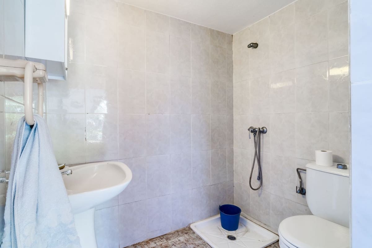 3 bedroom Villa for sale in Las Chapas with pool - € 970,000 (Ref: 9541775)