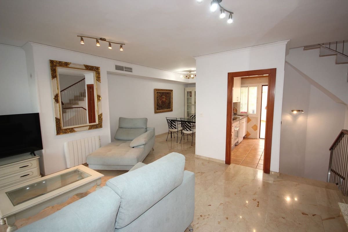 3 slaapkamer Huis te koop in Costabella met zwembad garage - € 850.000 (Ref: 9541776)
