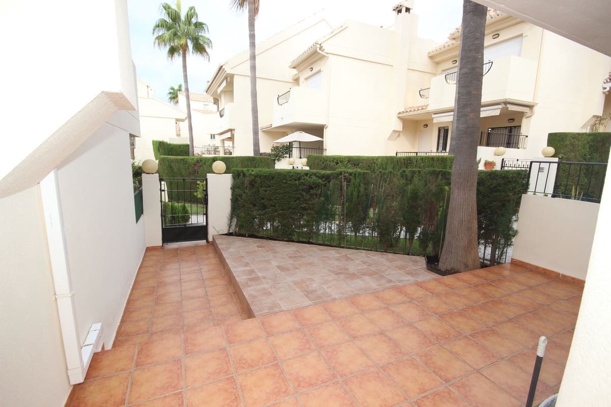 3 slaapkamer Huis te koop in Costabella met zwembad garage - € 790.000 (Ref: 9541776)