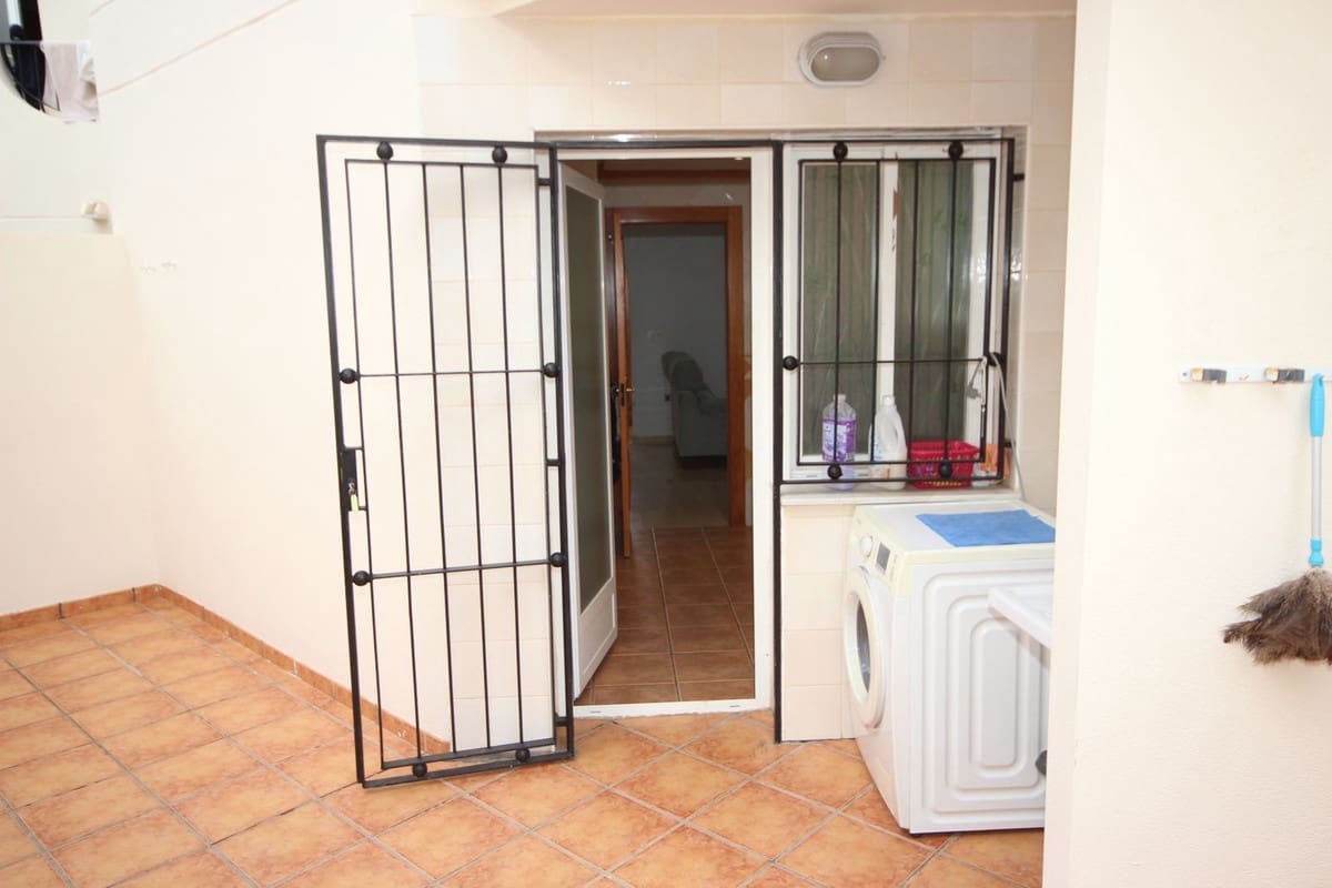 3 slaapkamer Huis te koop in Costabella met zwembad garage - € 790.000 (Ref: 9541776)