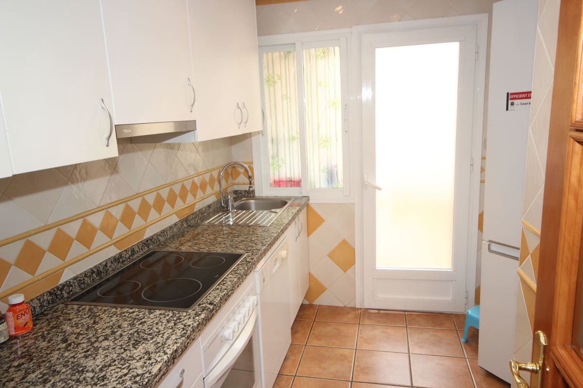 3 slaapkamer Huis te koop in Costabella met zwembad garage - € 790.000 (Ref: 9541776)