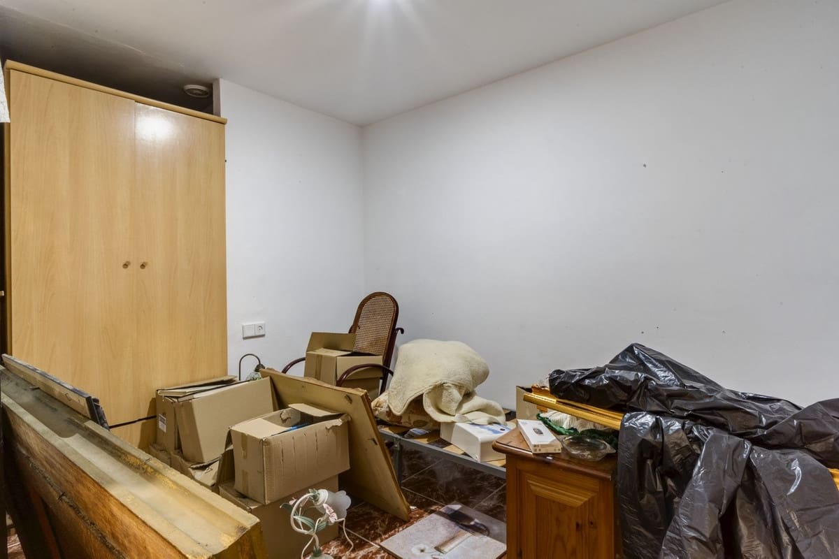 4 bedroom Semi-detached Villa for sale in Marbella - € 650,000 (Ref: 9541777)