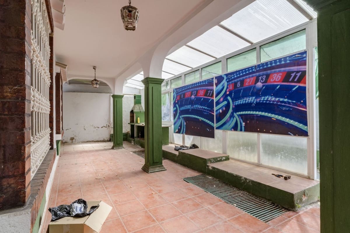 4 bedroom Semi-detached Villa for sale in Marbella - € 650,000 (Ref: 9541777)