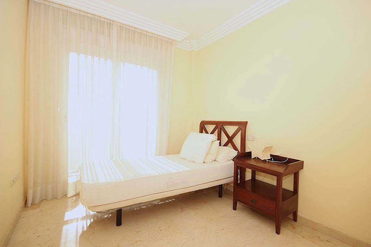 4 quarto Casa em Banda para venda em El Rosario com piscina garagem - 649 000 € (Ref: 9541778)