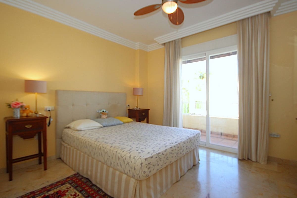 4 quarto Casa em Banda para venda em El Rosario com piscina garagem - 649 000 € (Ref: 9541778)