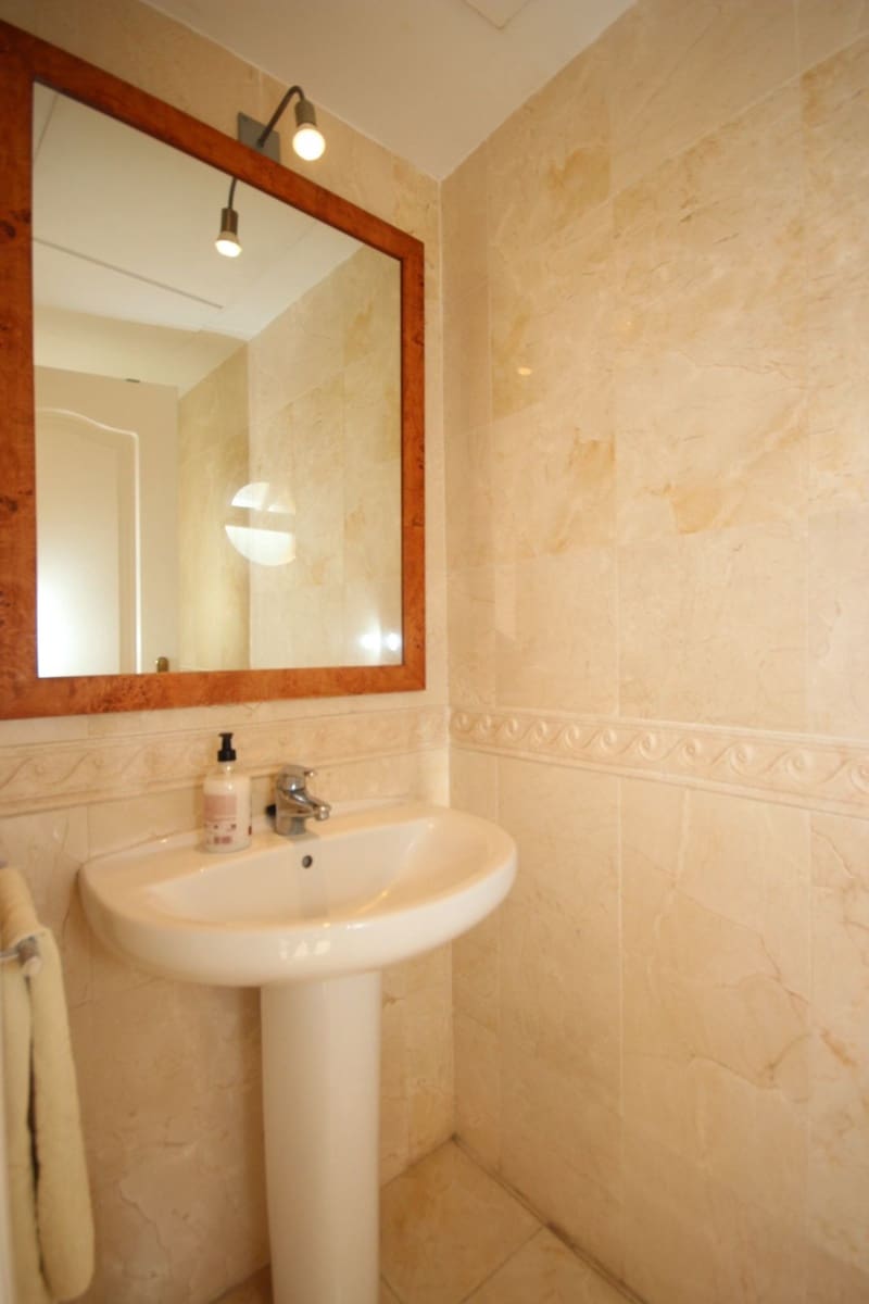 4 quarto Casa em Banda para venda em El Rosario com piscina garagem - 649 000 € (Ref: 9541778)