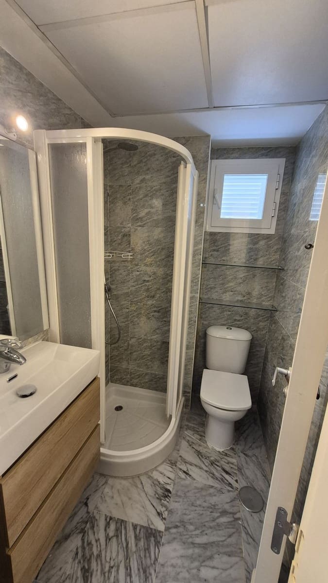 Apartamento de 3 habitaciones en Bahía de Marbella en venta con piscina garaje - 615.000 € (Ref: 9541779)