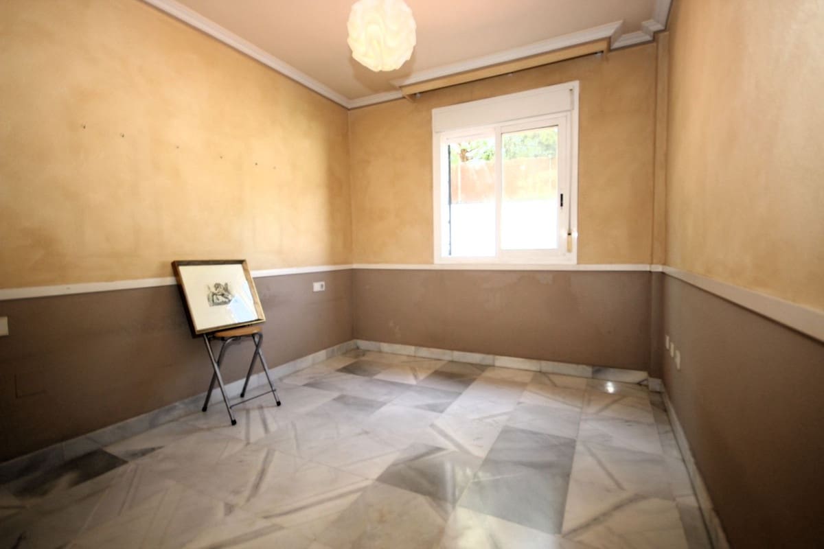 3 Zimmer Apartment zu verkaufen in Marbella mit Pool - 450.000 € (Ref: 9541780)