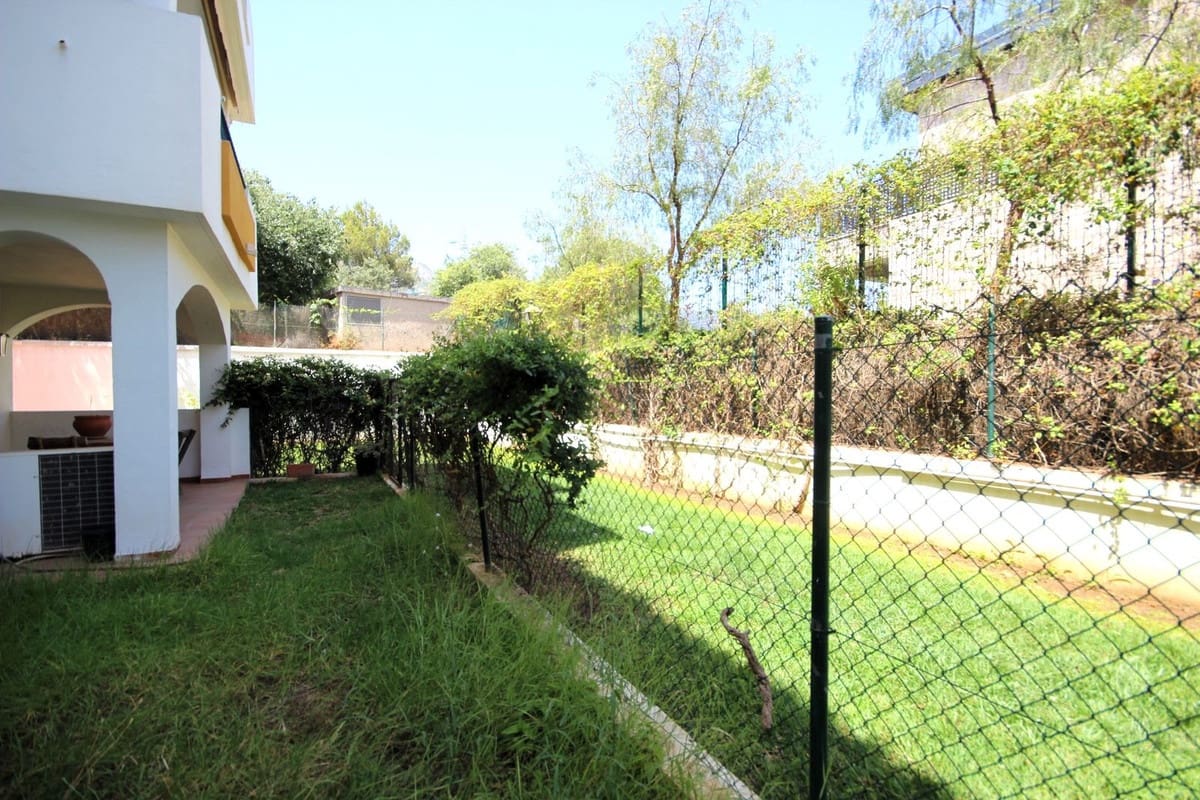 3 Zimmer Apartment zu verkaufen in Marbella mit Pool - 450.000 € (Ref: 9541780)