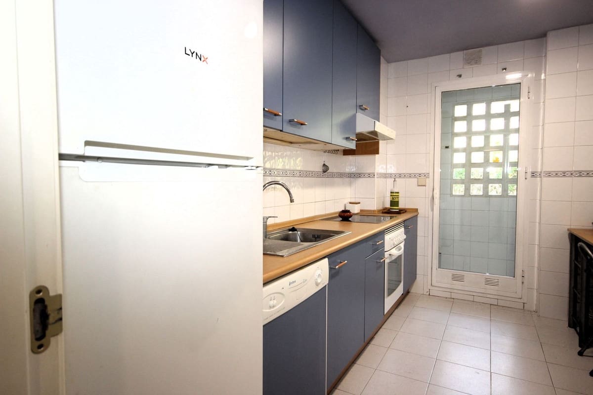 3 slaapkamer Appartement te koop in Marbella met zwembad - € 450.000 (Ref: 9541780)