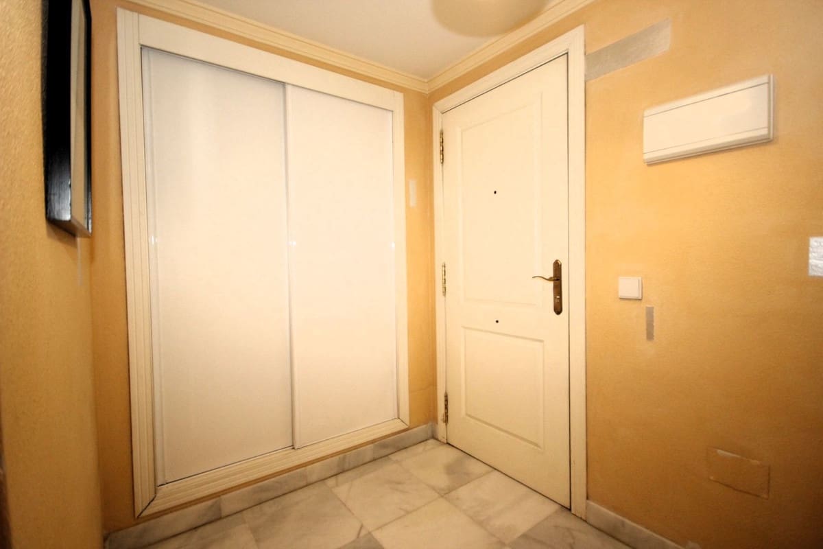 3 slaapkamer Appartement te koop in Marbella met zwembad - € 450.000 (Ref: 9541780)