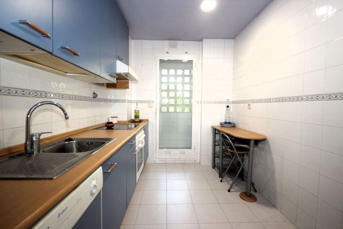 3 slaapkamer Appartement te koop in Marbella met zwembad - € 450.000 (Ref: 9541780)