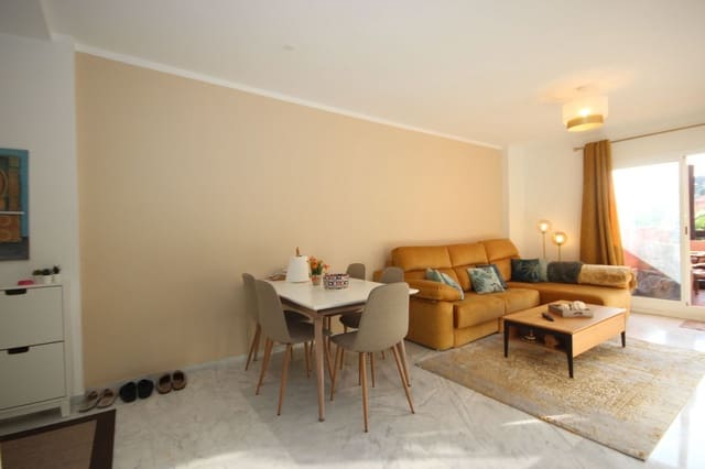 Apartamento de 2 habitaciones en La Reserva, Marbella en venta con piscina garaje - 435.000 € (Ref: 9541781)