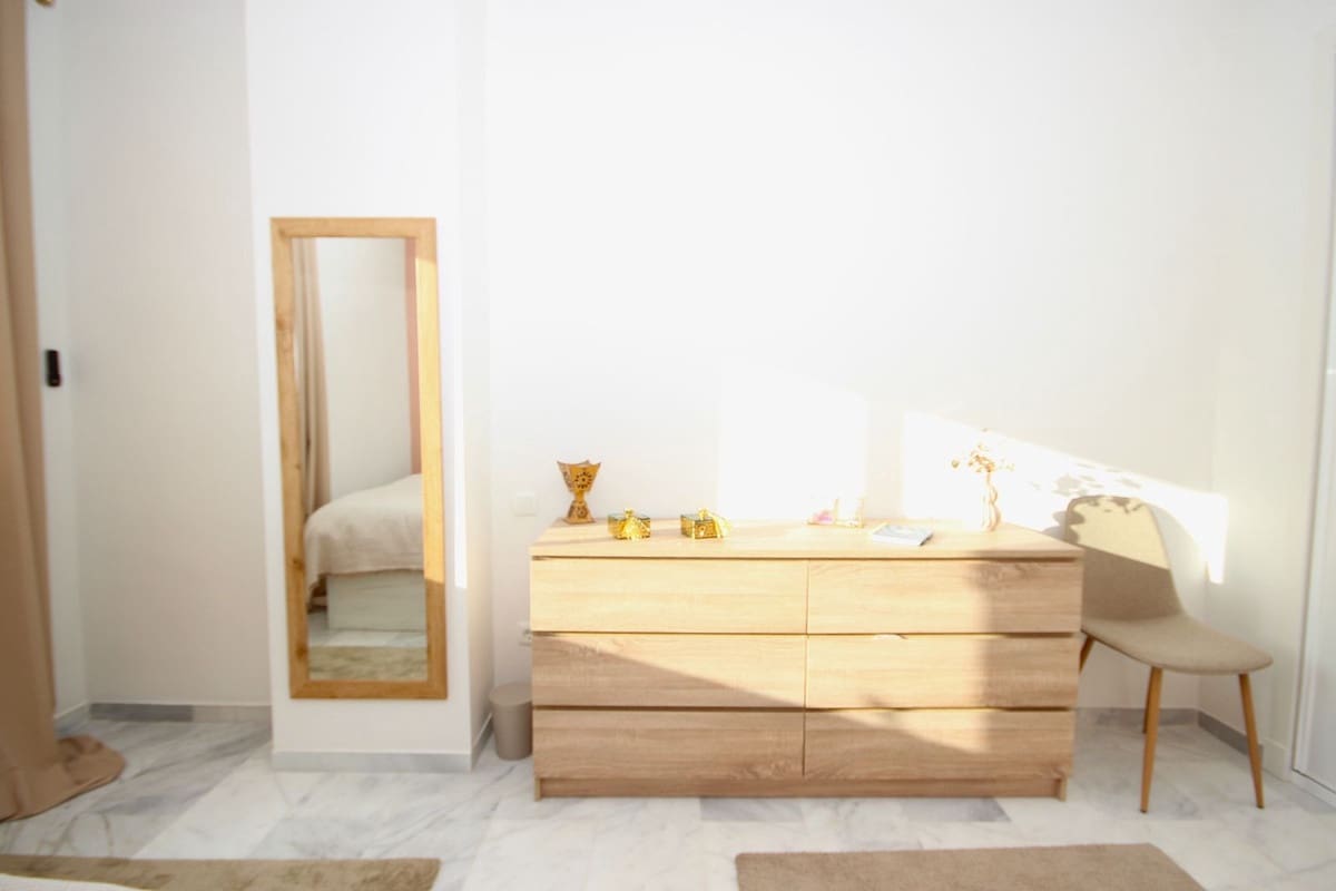 Apartamento de 2 habitaciones en La Reserva en venta con piscina garaje - 435.000 € (Ref: 9541781)