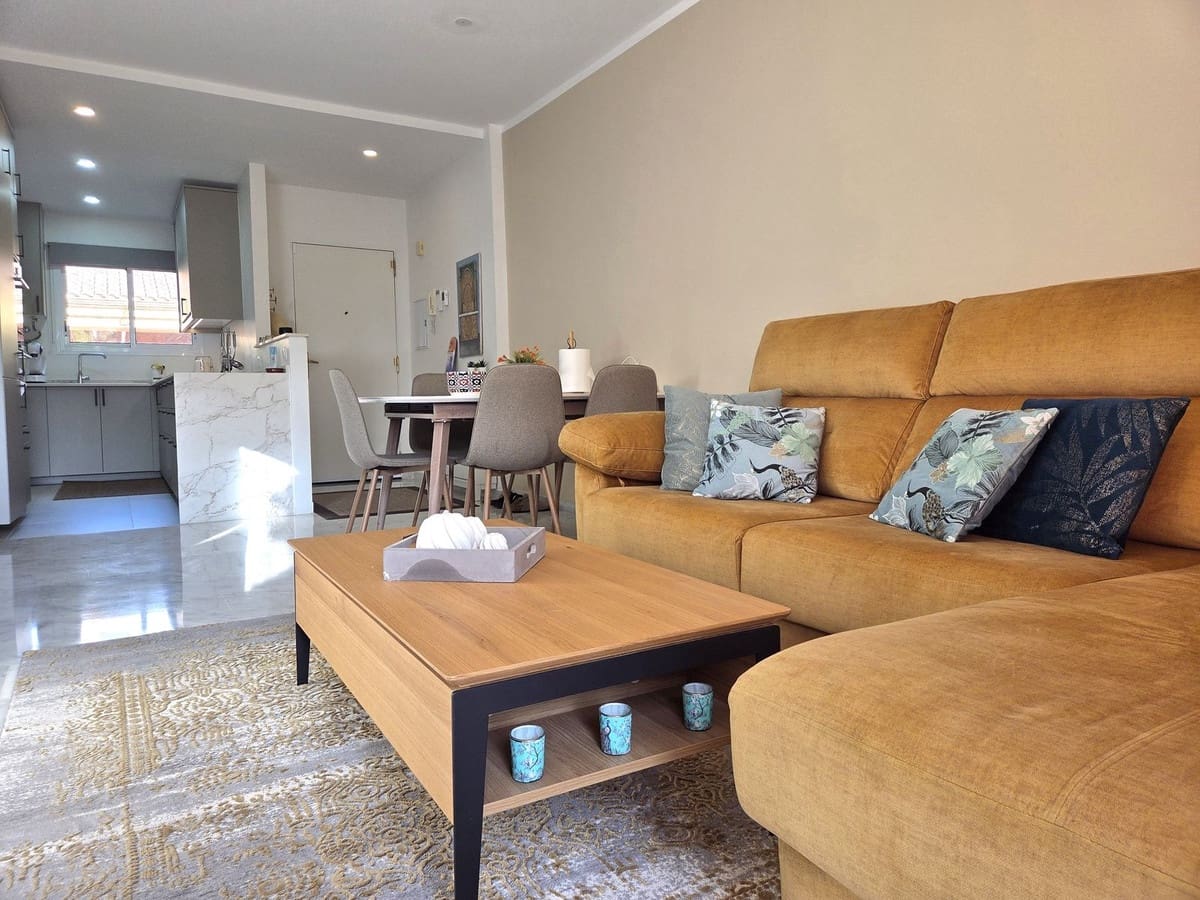 Apartamento de 2 habitaciones en La Reserva en venta con piscina garaje - 435.000 € (Ref: 9541781)