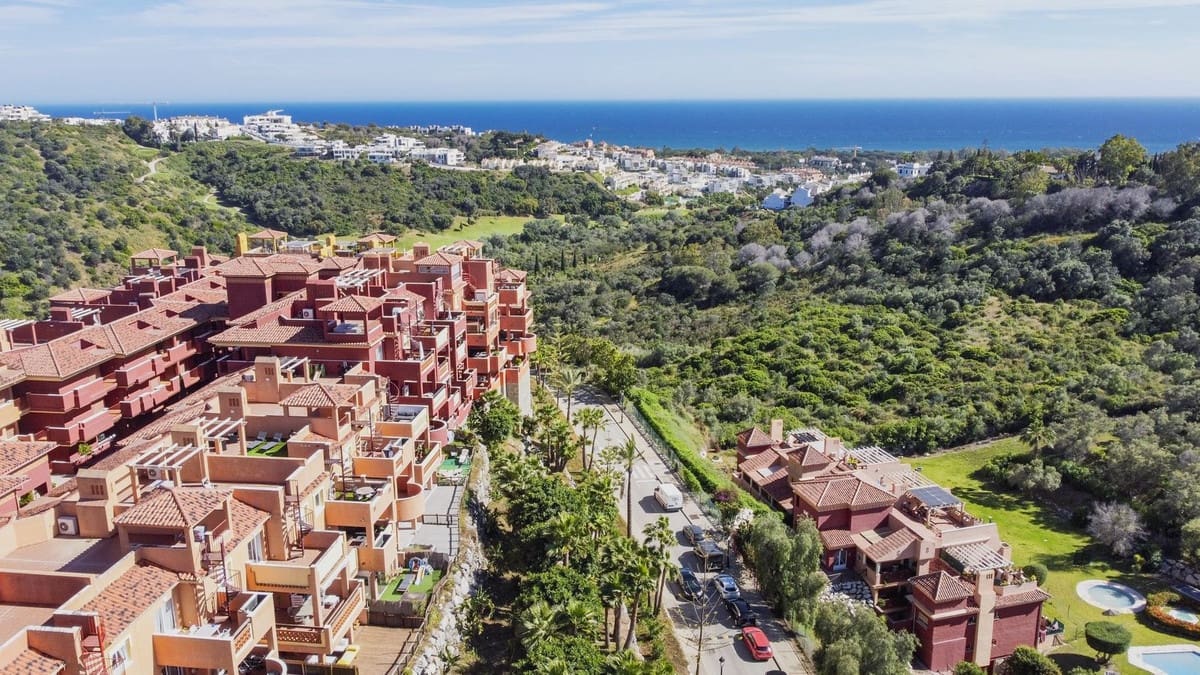 2 chambre Appartement à vendre à La Reserva avec piscine garage - 435 000 € (Ref: 9541781)