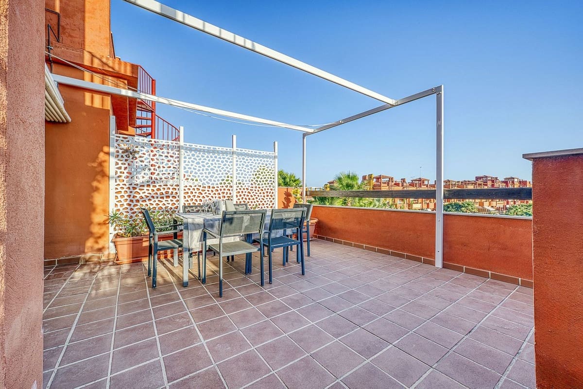 2 Zimmer Apartment zu verkaufen in La Reserva mit Pool Garage - 359.900 € (Ref: 9541782)