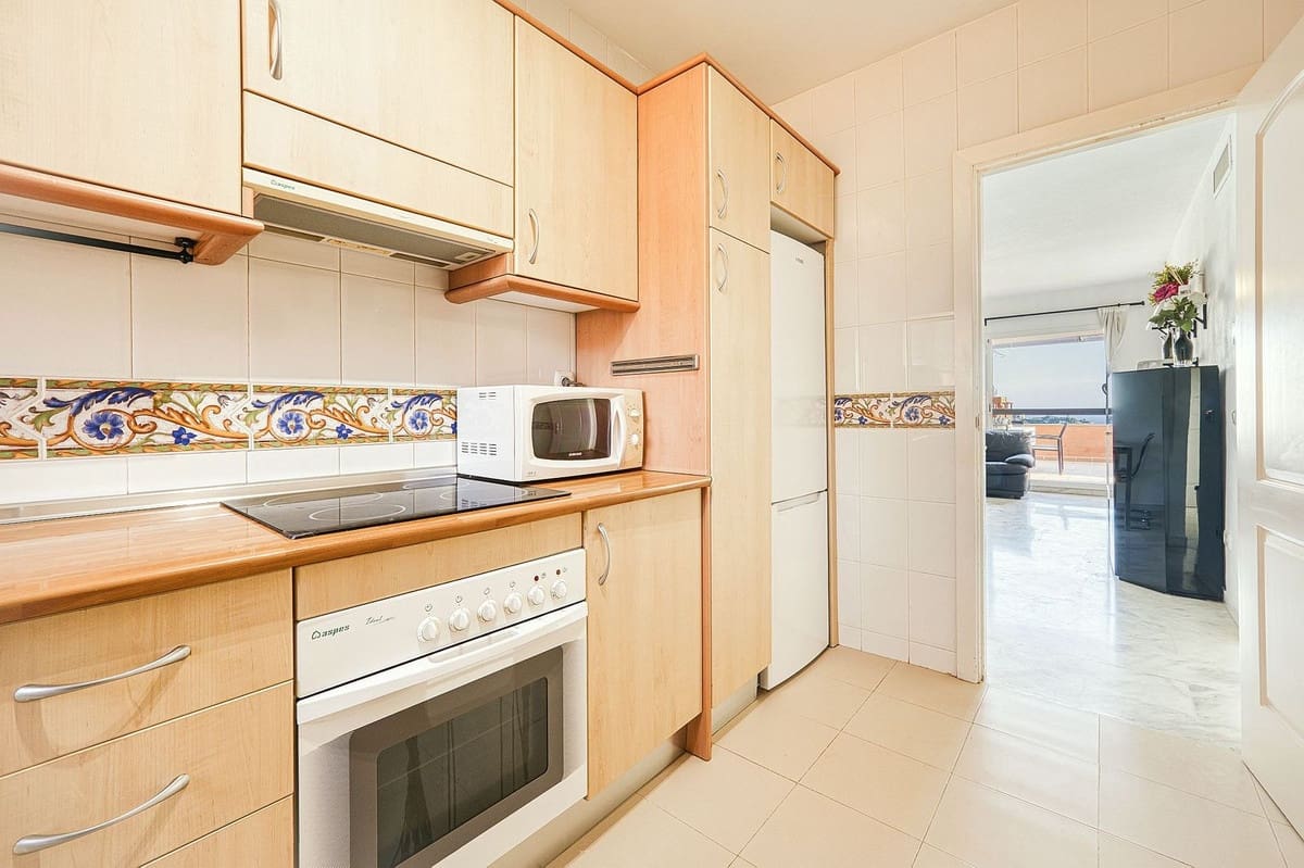 2 Zimmer Apartment zu verkaufen in La Reserva mit Pool Garage - 359.900 € (Ref: 9541782)