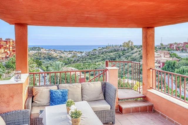 2 Zimmer Apartment zu verkaufen in La Reserva, Marbella mit Pool Garage - 359.900 € (Ref: 9541782)