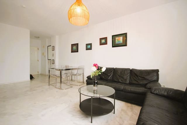 2 bedroom Apartment for sale in La Reserva, Marbella with pool garage - € 359,900 (Ref: 9541782)