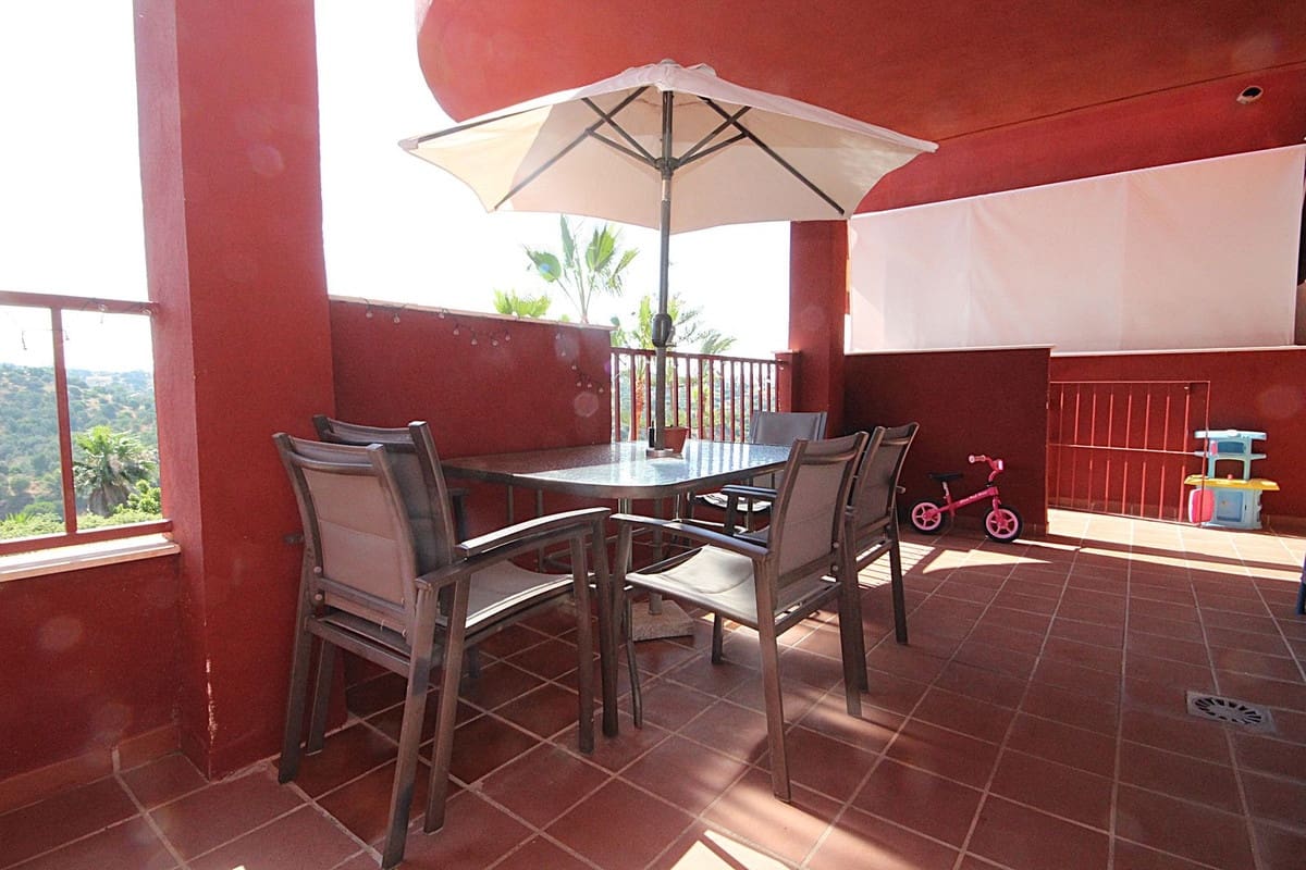 2 Zimmer Apartment zu verkaufen in La Reserva mit Pool Garage - 280.000 € (Ref: 9541783)