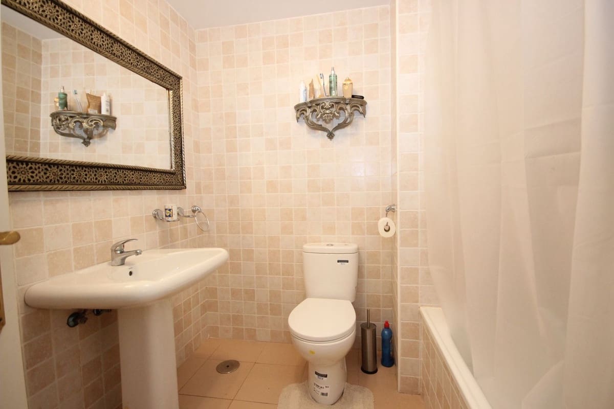 2 Zimmer Apartment zu verkaufen in La Reserva mit Pool Garage - 280.000 € (Ref: 9541783)