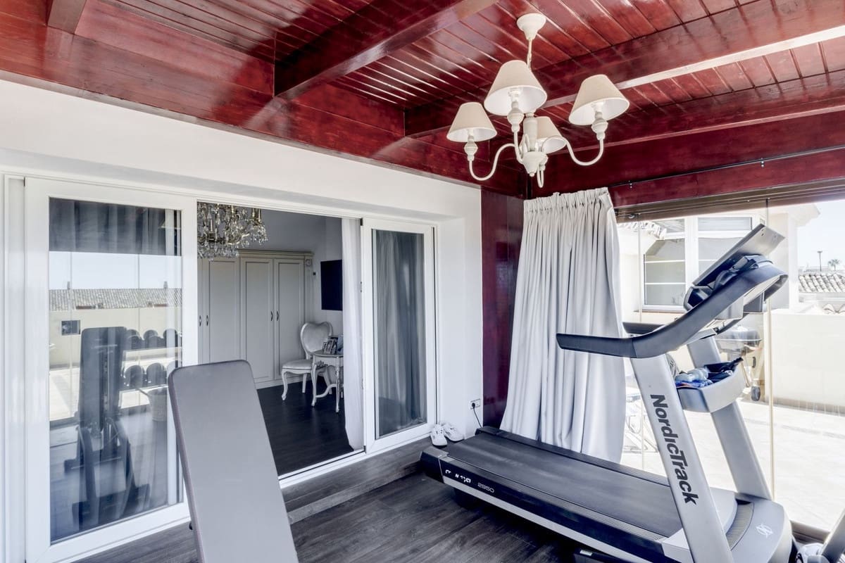 3 sovrum Lägenhet till salu i Bahia de Marbella med pool garage - 3 200 000 € (Ref: 9541786)