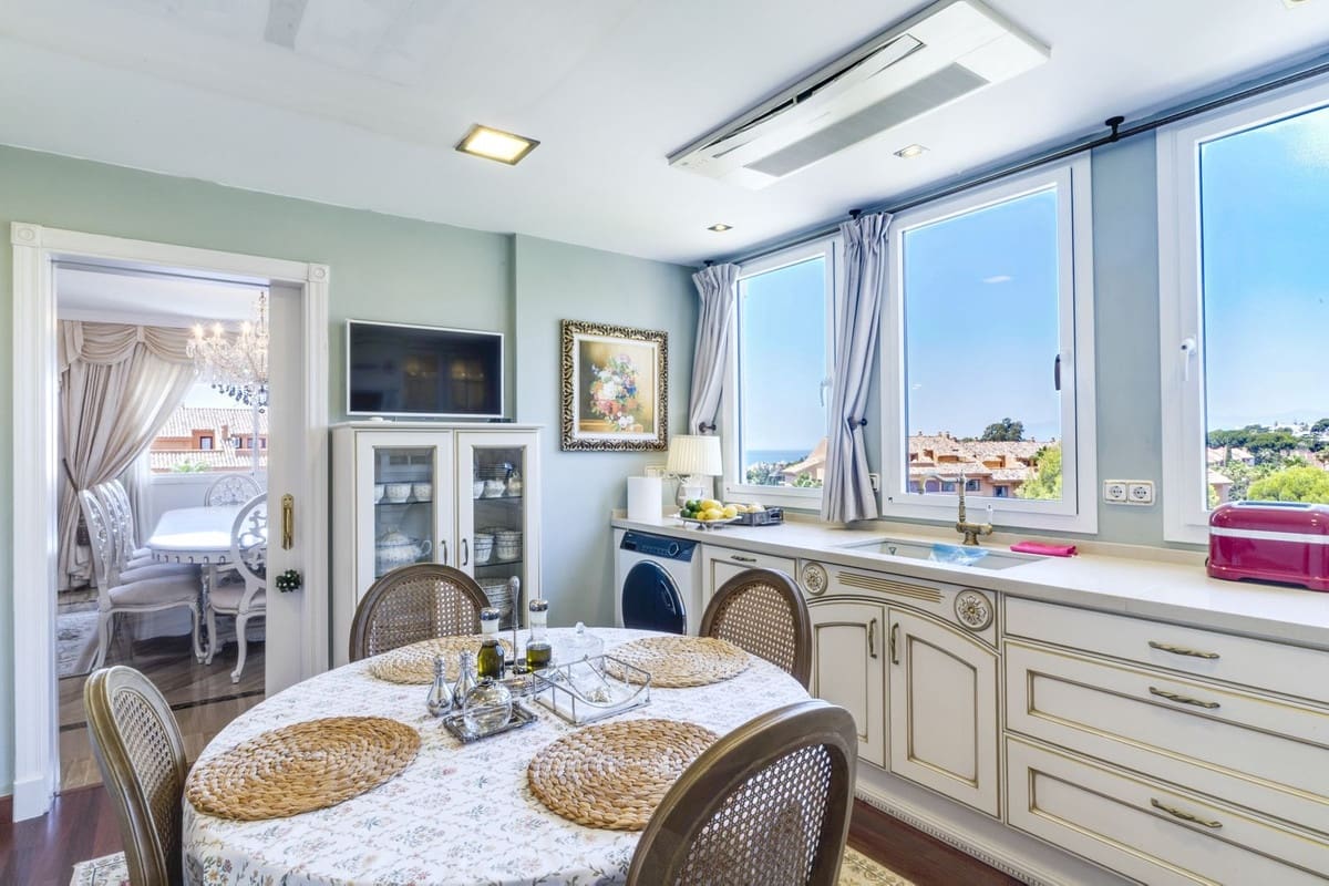 3 quarto Apartamento para venda em Bahia de Marbella com piscina garagem - 3 200 000 € (Ref: 9541786)