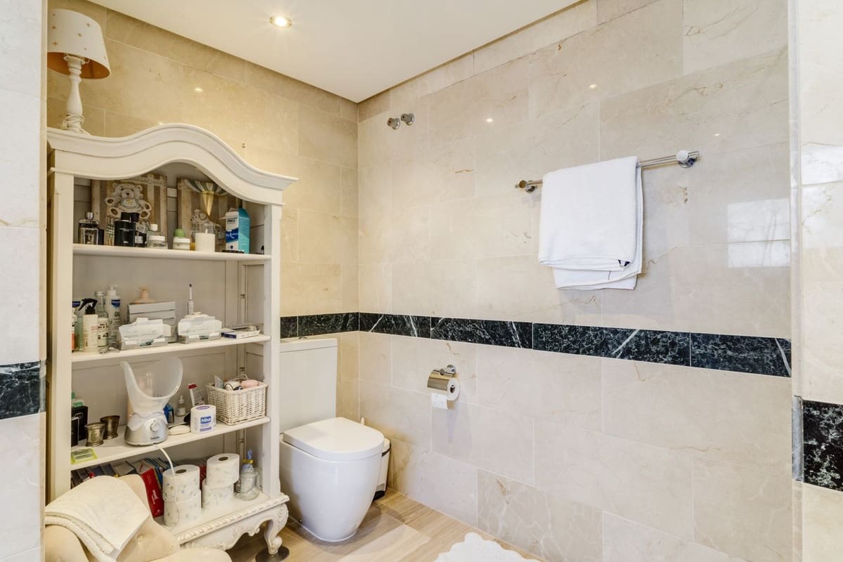 3 quarto Apartamento para venda em Bahia de Marbella com piscina garagem - 3 200 000 € (Ref: 9541786)