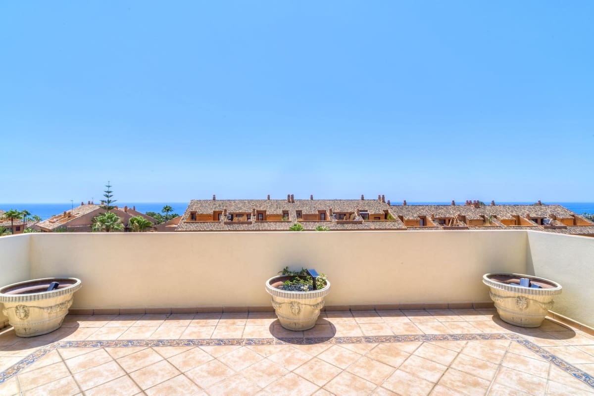 3 soveværelse Lejlighed til salg i Bahia de Marbella med swimmingpool garage - € 3.200.000 (Ref: 9541786)