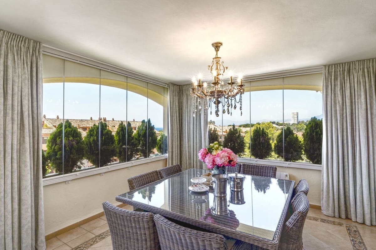 3 soveværelse Lejlighed til salg i Bahia de Marbella med swimmingpool garage - € 3.200.000 (Ref: 9541786)
