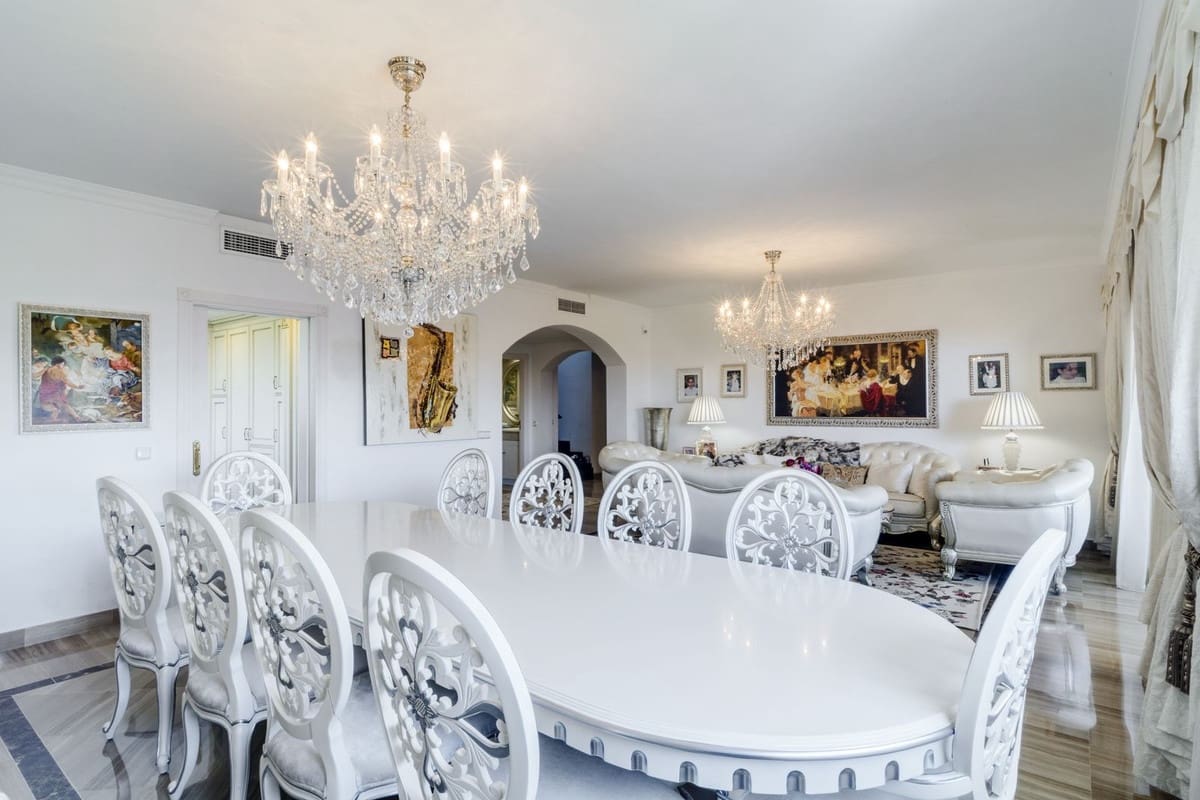 3 soveværelse Lejlighed til salg i Bahia de Marbella med swimmingpool garage - € 3.200.000 (Ref: 9541786)