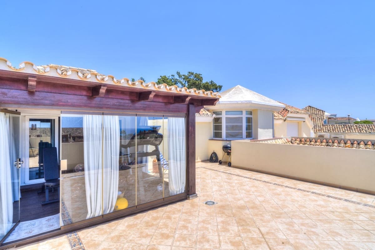 3 soveværelse Lejlighed til salg i Bahia de Marbella med swimmingpool garage - € 3.200.000 (Ref: 9541786)