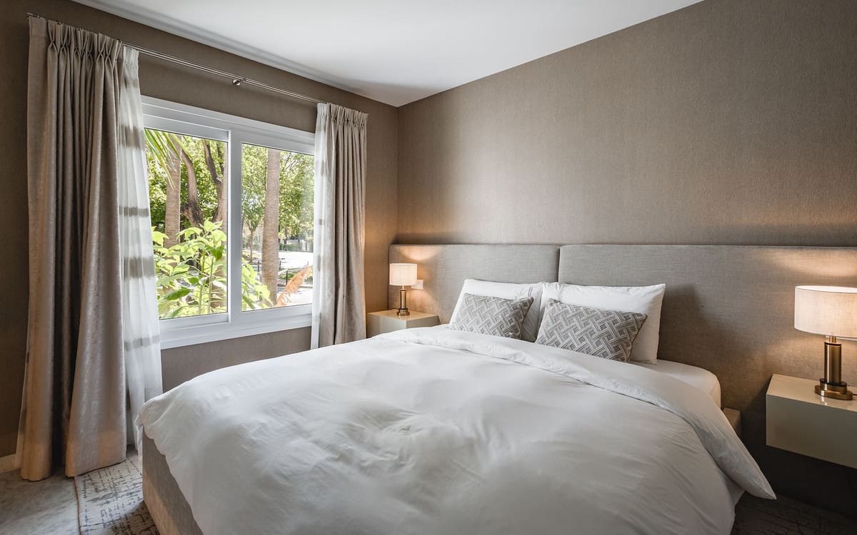 3 soverom Leilighet til salgs i Golden Mile med svømmebasseng garasje - € 3 850 000 (Ref: 9541787)