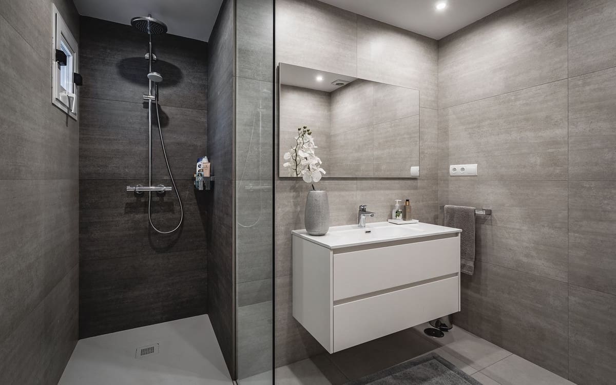 3 soverom Leilighet til salgs i Golden Mile med svømmebasseng garasje - € 3 850 000 (Ref: 9541787)